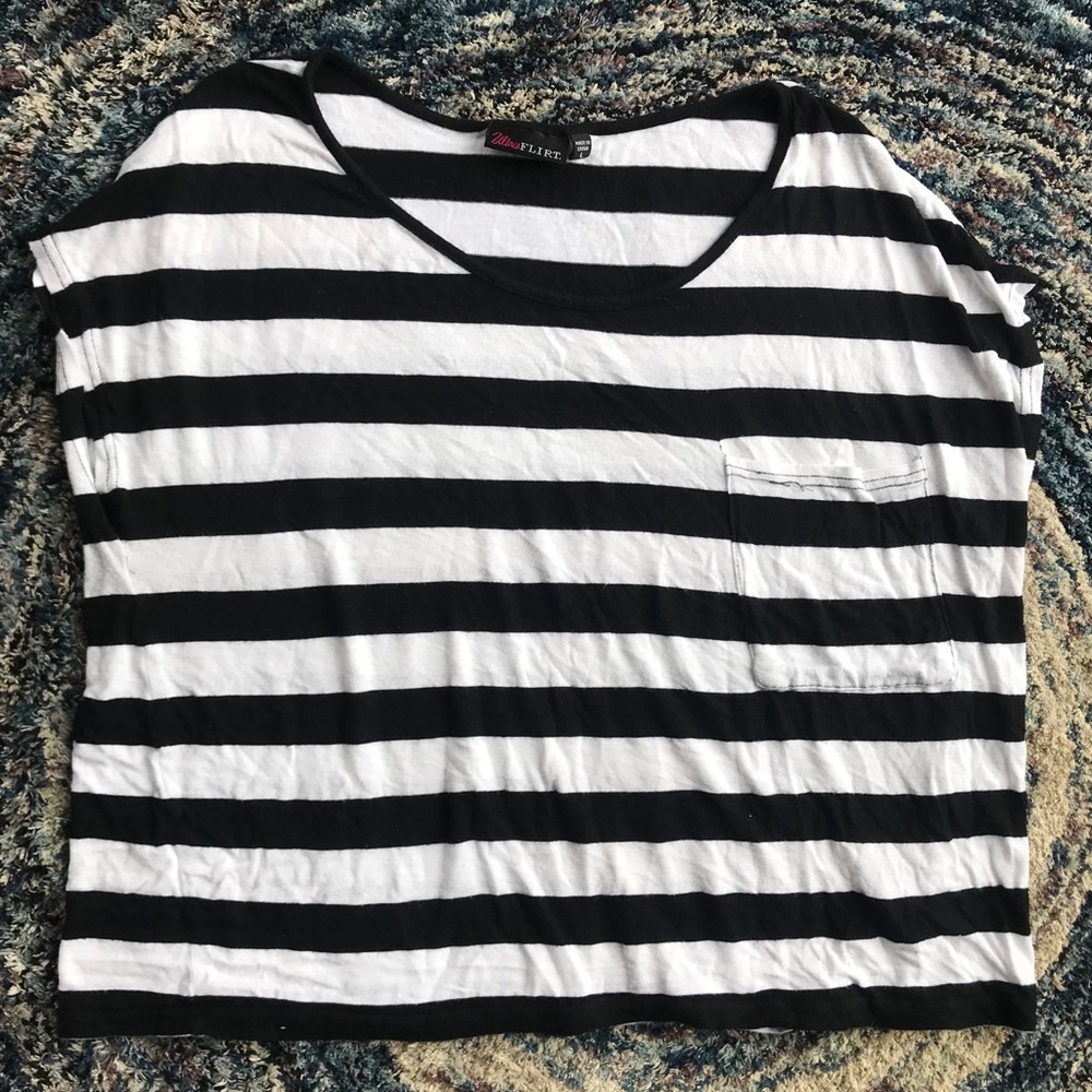 Black and White Crop Top